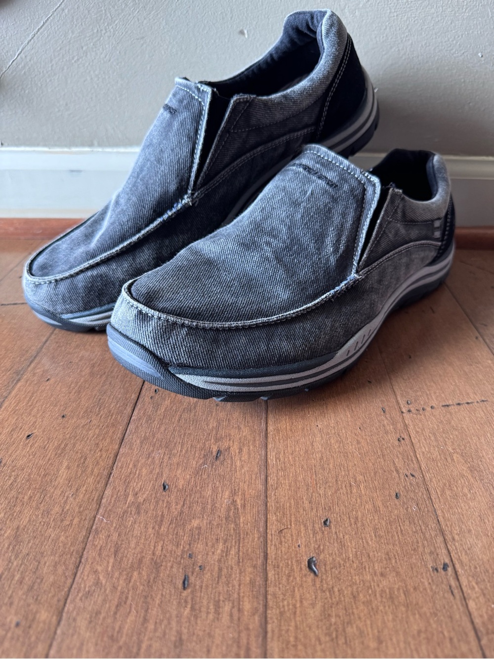 Skechers Men's Slip-On Loafers in Charcoal and Black - Picture 2 of 7